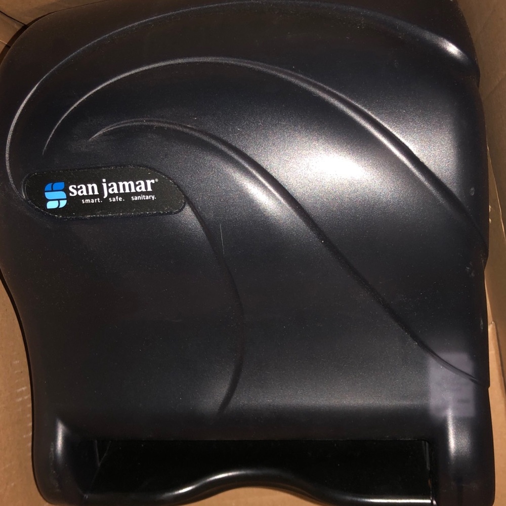 San jamar touchless tear & dry paper towel dispens